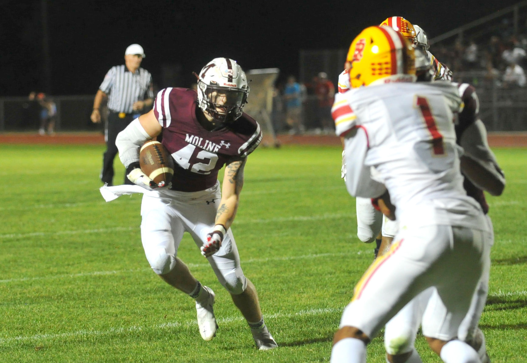 091721-qc-spt-rocky-moline fball-1028